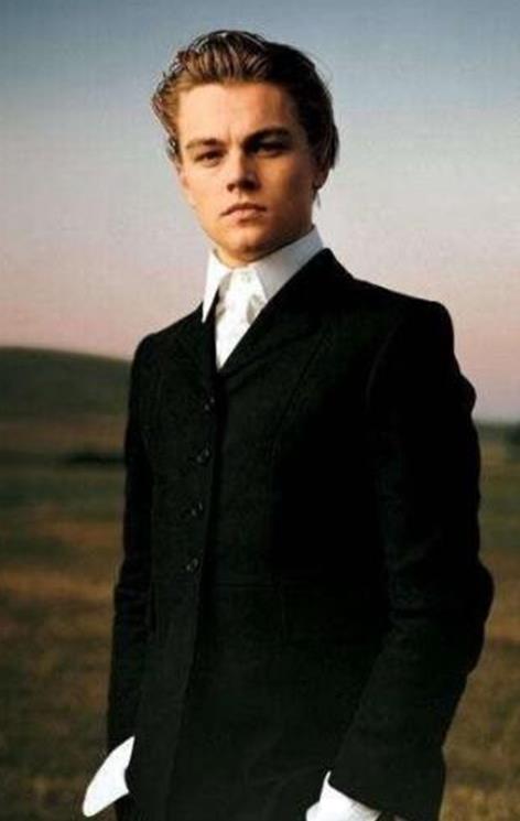 全球十大帥哥排行榜,萊昂納多·迪卡普里奧榮獲奧斯卡金像獎