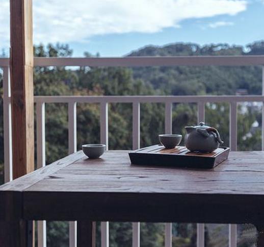 杭州最美十大民宿排名,桐廬巖朵山宿、棲遲藝術(shù)酒店都很不錯