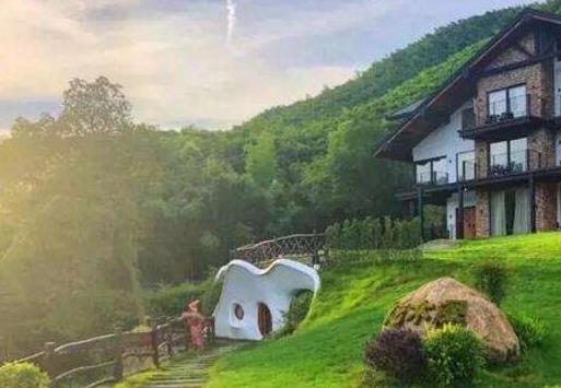 抖音十大網(wǎng)紅酒店排名,英德寶墩湖湖山溫泉度假村滿足你的需求