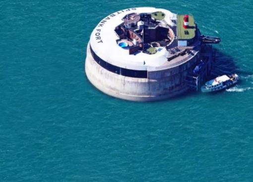 世界奇葩的十大酒店排名,秘魯懸崖酒店、威茅斯海灘酒店有特色