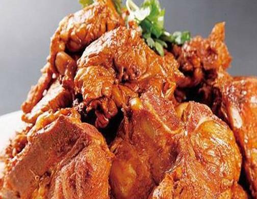 松原小吃排名,全魚宴是松原美食的代表,烤全羊很鮮美