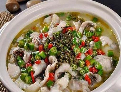 茂名十大小吃排名,牛腩河粉湯汁濃郁,簸箕炊是茂名傳統(tǒng)小吃