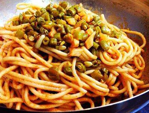 武漢十大熱干面排名,蔡林記熱干面、趙師傅紅油熱干面很出眾