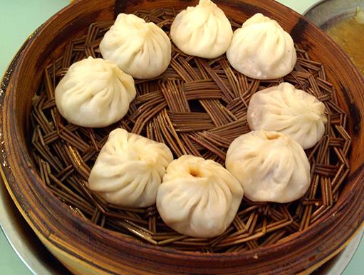 武漢戶部巷小吃美食排名,徐嫂魚糊粉知名度高,三鮮豆皮油而不膩