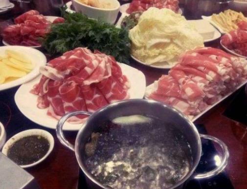 青島十大必吃飯店排名,海景花園西餐廳西餐牛排都很棒