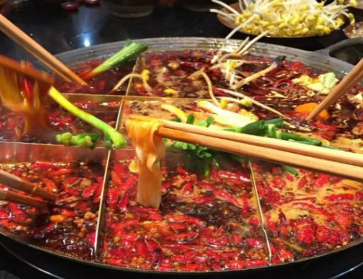 青島十大必吃飯店排名,海景花園西餐廳西餐牛排都很棒