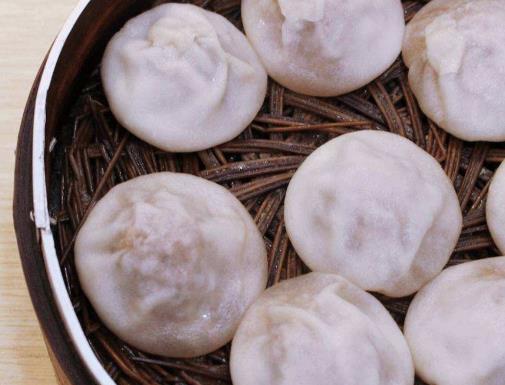 濟(jì)南芙蓉街小吃排名,九轉(zhuǎn)大腸肉質(zhì)軟嫩,打鹵面是山東特色