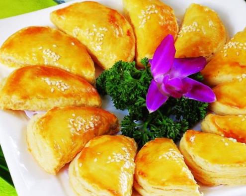 濟(jì)南芙蓉街小吃排名,九轉(zhuǎn)大腸肉質(zhì)軟嫩,打鹵面是山東特色