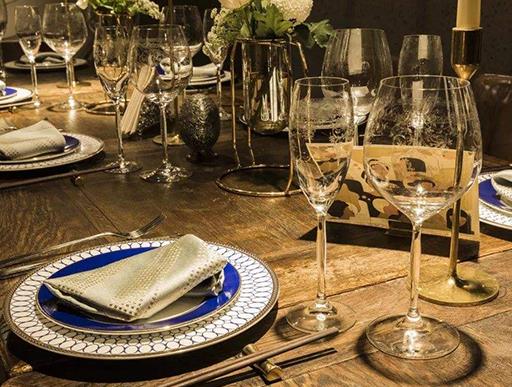 上海十大奢華餐廳排名,望江閣有一對一的管家全程服務(wù)