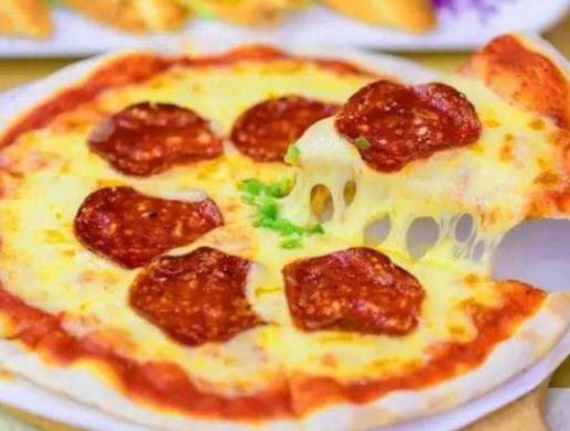 沈陽火爆飯店排名,Amore Pizza的一面是招牌,合府肥牛很不錯(cuò)