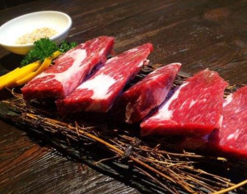 沈陽火爆飯店排名,Amore Pizza的一面是招牌,合府肥牛很不錯(cuò)