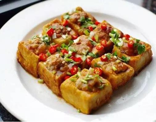 粵菜十大名菜排行榜,叉燒是傳統粵菜,釀豆腐十分鮮美