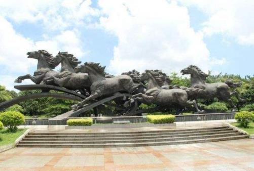 深圳寶安區(qū)最好玩的地方排名,深圳鳳凰山、海上田園風(fēng)光都不錯(cuò)