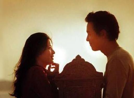 韓國(guó)十大經(jīng)典愛情電影,《假如愛有天意》《我腦中的橡皮擦》很甜