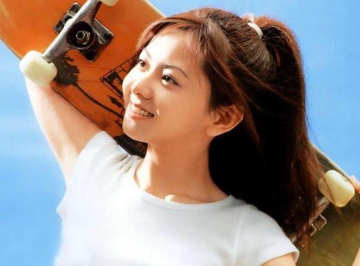 平成四大歌姬排名,濱崎步號稱百變歌姬,宇多田光多次獲音樂大獎