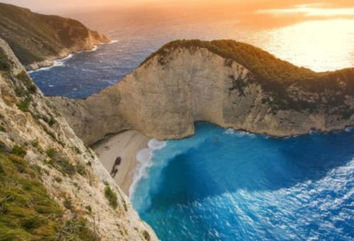 全球十大最美海灘排行榜,希臘納瓦焦海灘、牙買加半月灣美如仙境