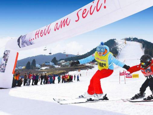 中國十大滑雪勝地排名,哈爾濱亞布力國際滑雪場的高山斜坡是亞洲最長