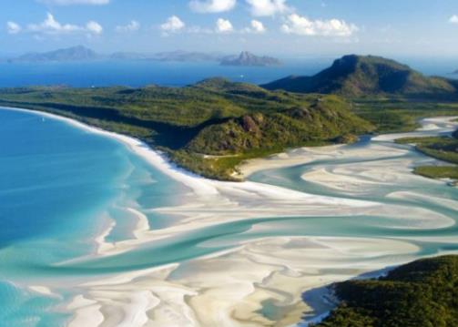 全球十大最美海灘排行榜,希臘納瓦焦海灘、牙買加半月灣美如仙境