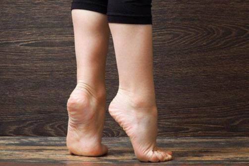 八大居家運動排行榜,平板支撐、深蹲有效改善身體狀況