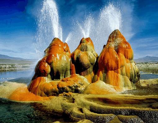 世界十大奇特的自然景觀,五色河很夢(mèng)幻,七色土由火山噴發(fā)