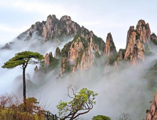 世界十大奇特的自然景觀,五色河很夢(mèng)幻,七色土由火山噴發(fā)