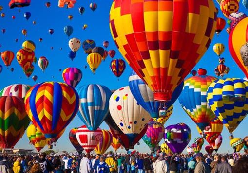 世界十大最豐富多彩的節日,巴西里約狂歡節、灑紅節很奇特