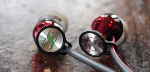 2020年十大入耳式耳機排行榜,萬魔三單元圈鐵耳機、RHA T20i隔音一流