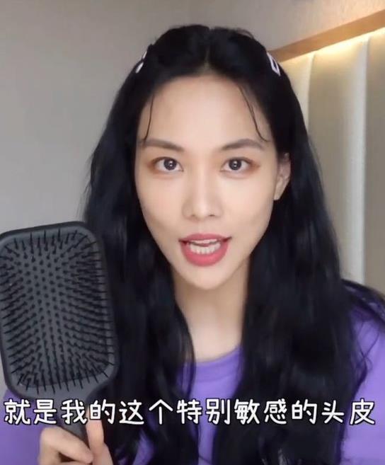 乘風破浪的姐姐王霏霏推薦的彩妝,GHD氣墊梳、絲芙蘭腮紅值得購買