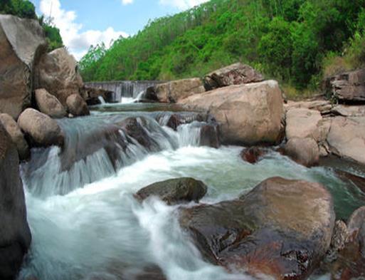 肇慶十大風(fēng)景名勝排名,七星巖景區(qū)非常有名、將軍山放松心情
