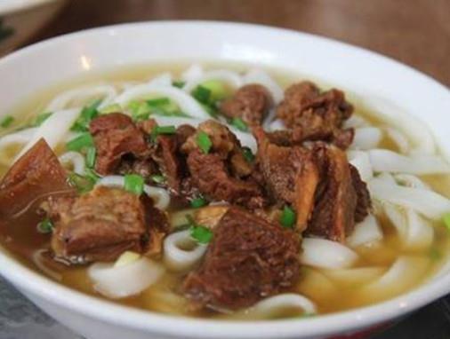 江門十大熱門火鍋店排行榜,小公牛火鍋人氣高、嘉匯牛餐館的肉肉質(zhì)好