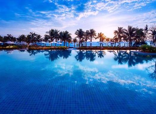 國(guó)內(nèi)冬天適合度假的八個(gè)地方,哈爾濱是冰雪之城,北京歷史悠久有魅力