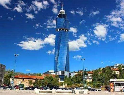 世界八大扭曲建筑排名,卡延塔像一位舞者,旋轉(zhuǎn)大廈被稱作時光寓所