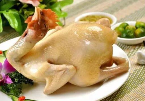 三亞十大美食排行榜,海南粉歷史悠久、檳榔花雞湯汁甘甜可口