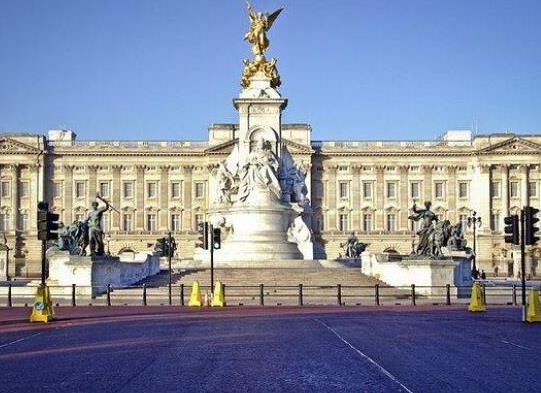 世界十大著名宮殿排行榜,故宮歷史研究?jī)r(jià)值高、布達(dá)拉宮氣勢(shì)恢宏