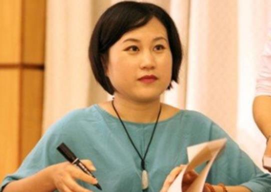 網絡十大人氣女作家排名,顧漫讓書迷著迷、桐華文章行云流水