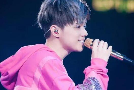 十大英皇旗下藝人排名,李克勤的歌曲很經典、蔡卓妍的歌曲朗朗上口