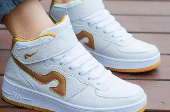 淘寶最好賣的10種商品,服裝類需求量大、美妝類很熱銷