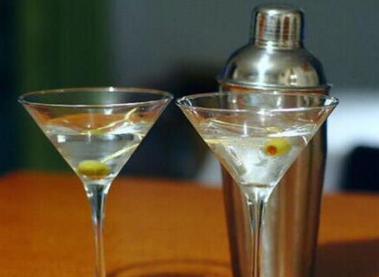 世界十大經(jīng)典雞尾酒排名,馬天尼雞尾酒、瑪格麗特尾酒知名度高
