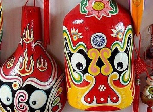 陜西十大傳統手工藝品,皮影戲源遠流長、陜北剪紙粗獷大氣