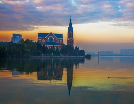 蘇州十大最佳日落觀賞地排名,到蘇州金雞湖景區、寒山寺看日落很浪漫