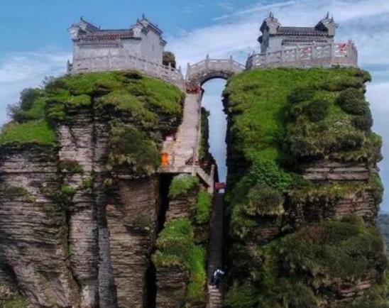 中國最美十大仙境排行榜,張家界、屏山大峽谷令游客陶醉不已