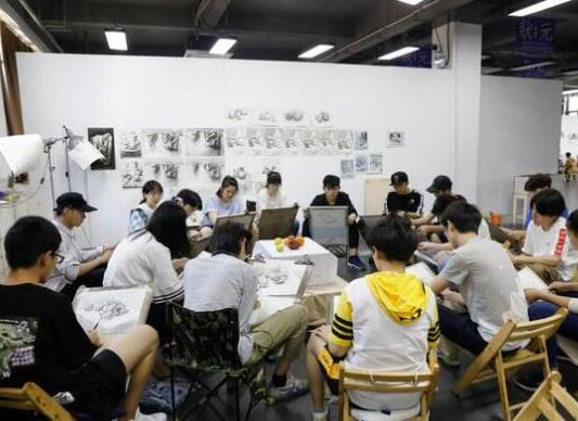 十大藝考培訓機構排行榜,老鷹畫室、水木源畫室老師專業經驗豐富