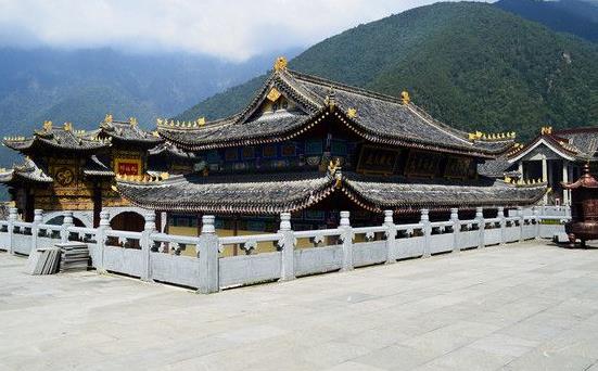 冕寧靈山旅游景區