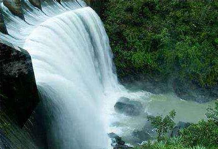 海南省瓊中市七大旅游景點排行榜 瓊中有什么好玩的地方