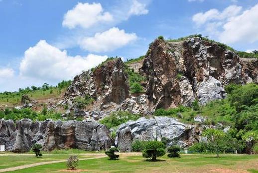 海南省瓊中市七大旅游景點排行榜 瓊中有什么好玩的地方