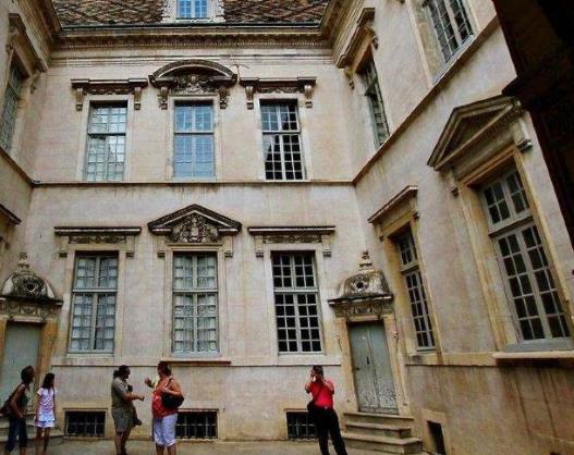 法國勃艮第大區十大旅游景點排行榜 好玩的地方推薦