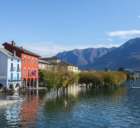 瑞士沃州十大旅游景點排行榜 西庸城堡是座代表瑞士的古城堡