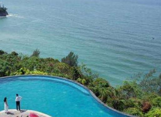 全國十大免費(fèi)旅游景點(diǎn)排行 湖南鳳凰古城為典型的少數(shù)民族聚居區(qū)