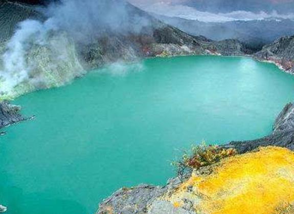 全球10大恐怖旅游禁地旅游景點排行 四川瓦屋山迷魂凼地形復雜