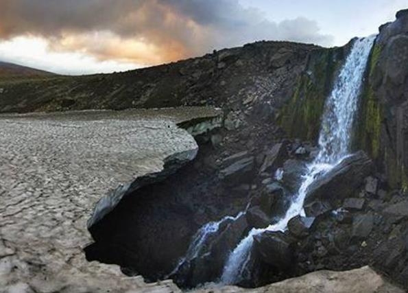 全球10大恐怖旅游禁地旅游景點排行 四川瓦屋山迷魂凼地形復雜